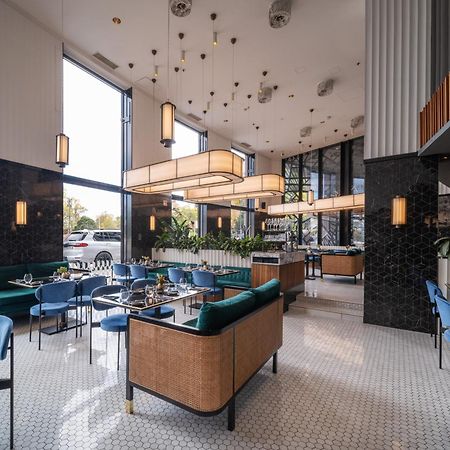 Hotel Clark Budapest - Adults Only Bagian luar foto Restaurant interior