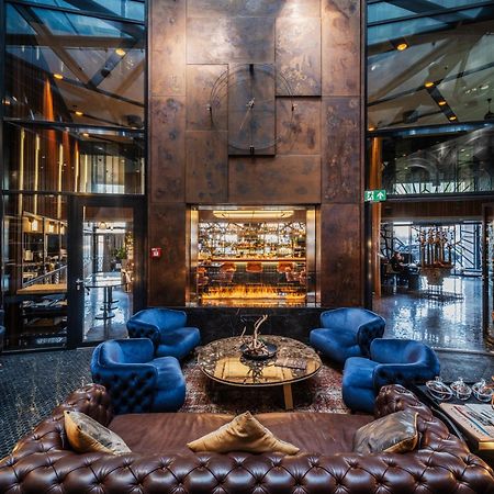 Hotel Clark Budapest - Adults Only Bagian luar foto The lobby of the hotel