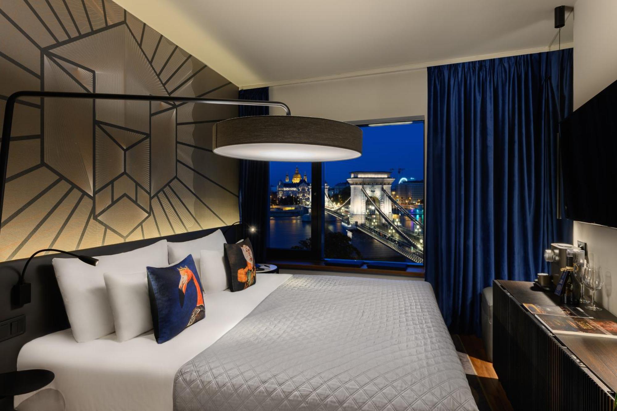 Hotel Clark Budapest - Adults Only Bagian luar foto Deluxe room