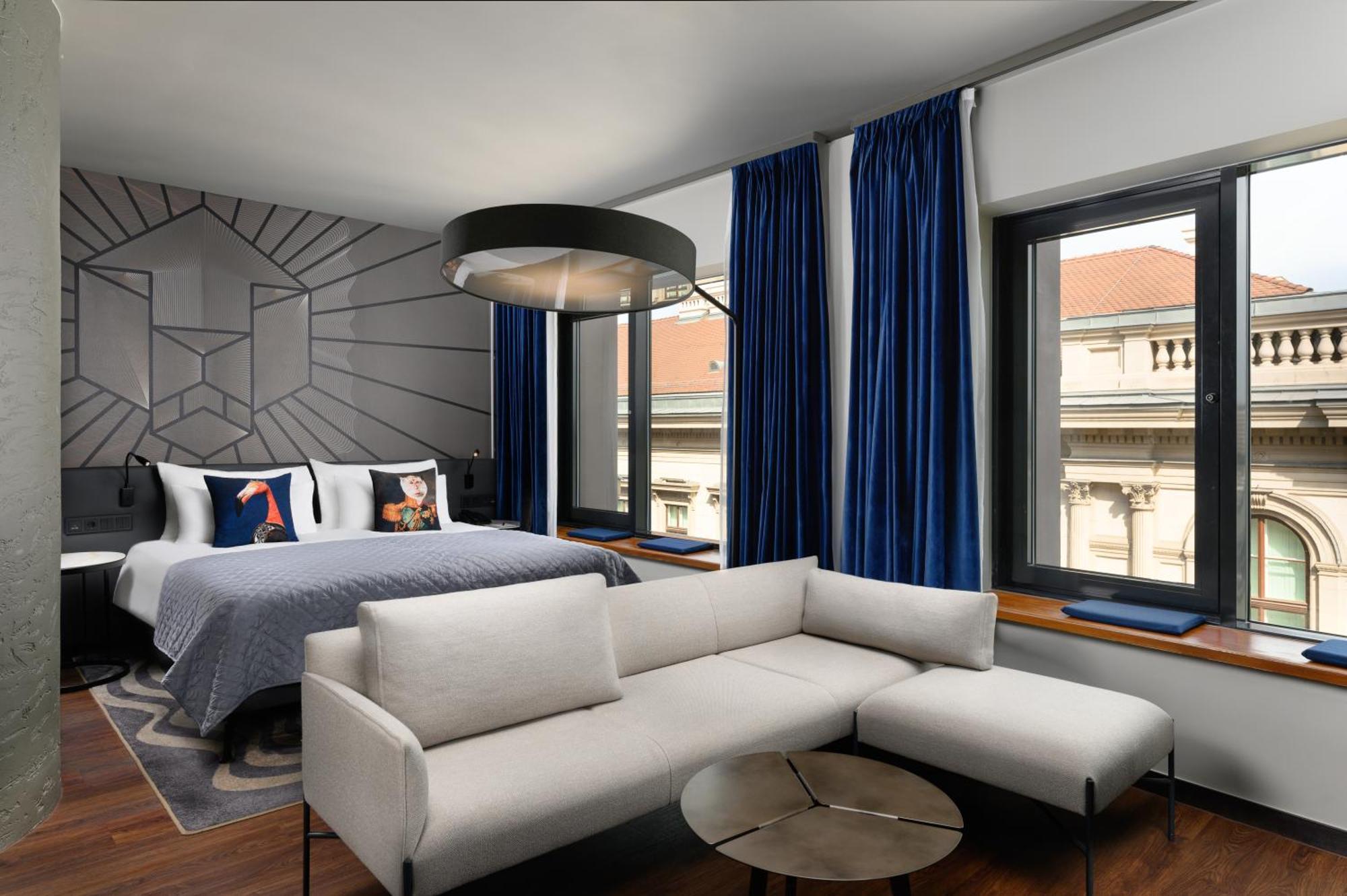 Hotel Clark Budapest - Adults Only Bagian luar foto Suite