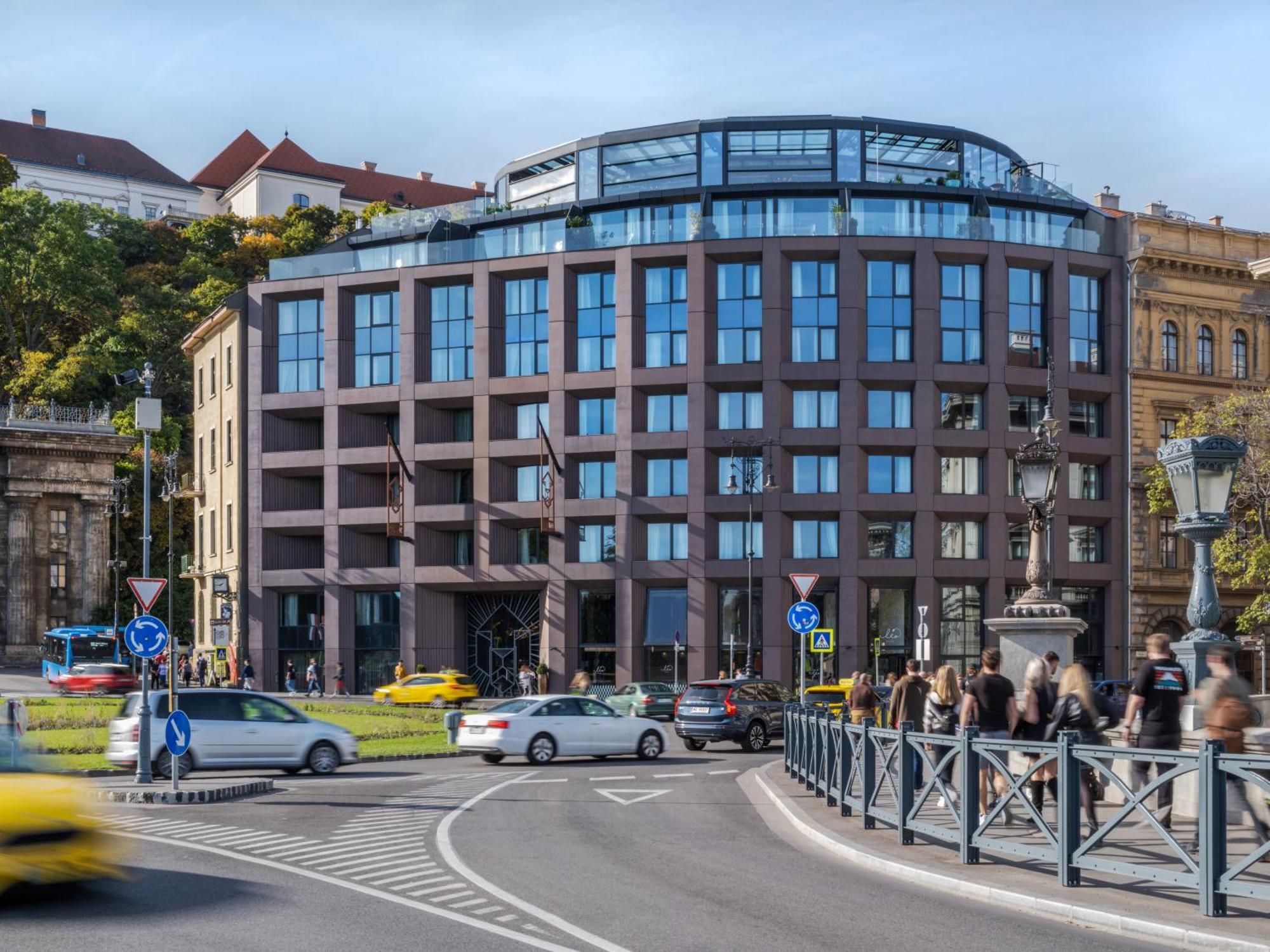 Hotel Clark Budapest - Adults Only Bagian luar foto The building of the university library