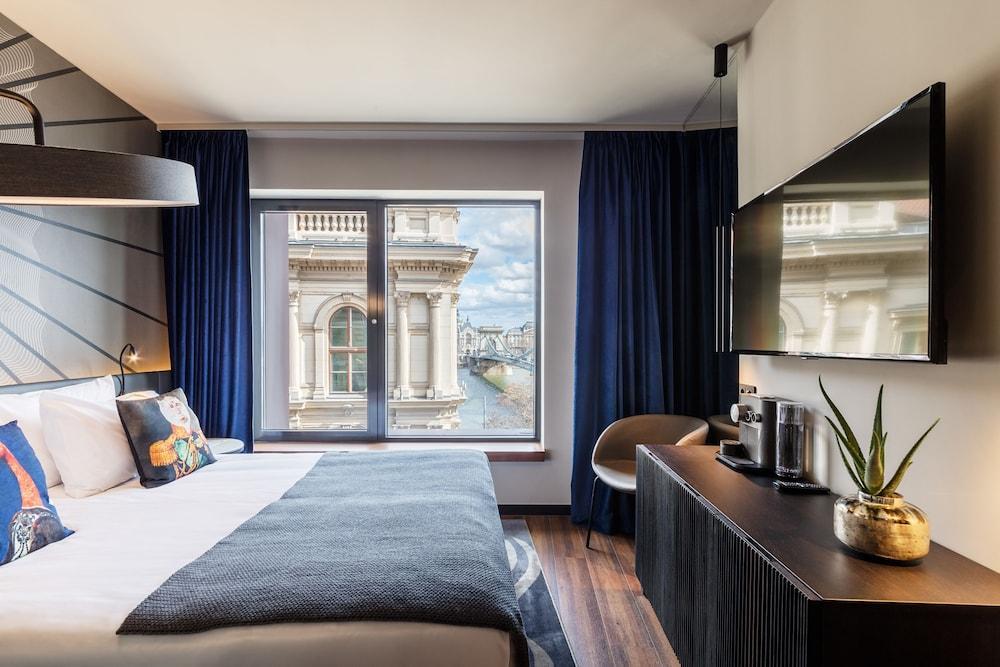 Hotel Clark Budapest - Adults Only Bagian luar foto Deluxe room