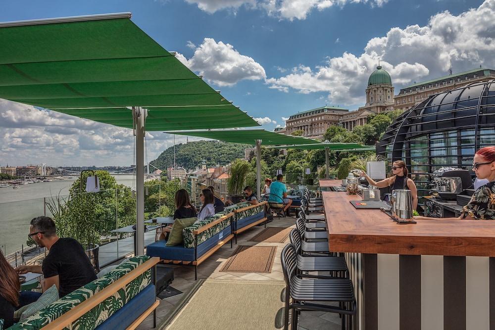 Hotel Clark Budapest - Adults Only Bagian luar foto The rooftop bar